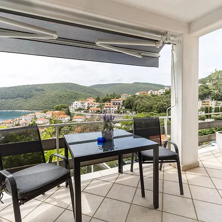 Sea View Apartment Rabac